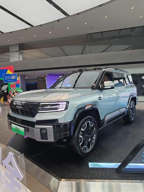 佛山69比亚迪方程豹硬派越野的爆款，英菲尼迪35周年与你共成长